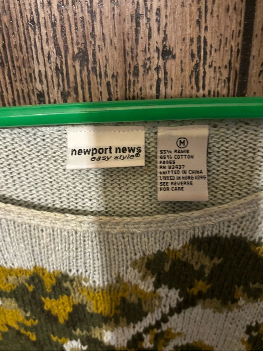Vintage Sweater Artist with Green and Gold Motif 80’s